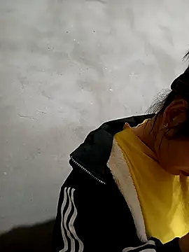 Snapshot of vitory_sexy99 chatting on January 6, 2026, 1:37 pm vitory sexy99 online show from January 6, 2026, 1:37 pm