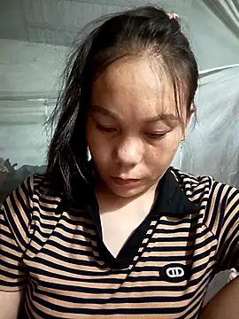 vanvan005 online show from July 13, 2026, 9:58 pm