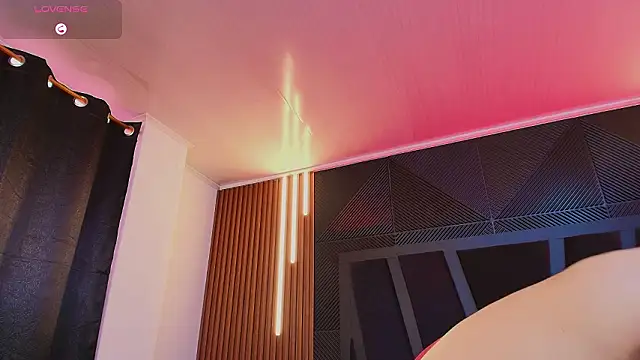 lorenzo walker 1 online show from March 17, 2026, 5:27 pm