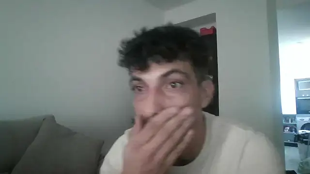 Creyes792 online show from January 8, 2026, 9:37 am