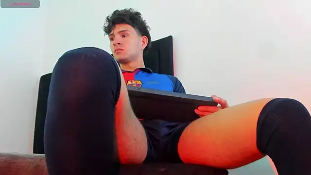 Snapshot of camilo_model chatting on March 19, 2026, 7:14 pm camilo model online show from March 19, 2026, 7:14 pm