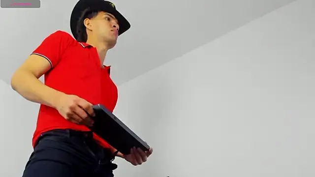 Snapshot of camilo_model chatting on March 7, 2026, 3:02 am camilo model online show from March 7, 2026, 3:02 am