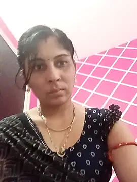 Hot ree85 online show from March 17, 2026, 7:22 am