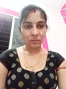 Hot ree85 online show from May 10, 2026, 8:40 am