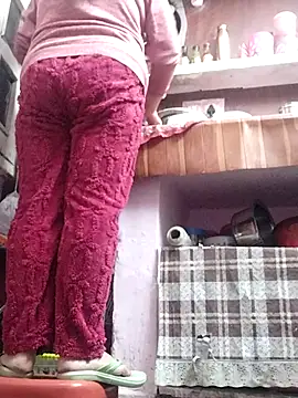 Snapshot of Lustyangel143 chatting on January 6, 2026, 1:53 am Lustyangel143 online show from January 6, 2026, 1:53 am