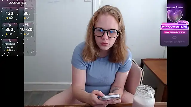 Snapshot of gingerslutt chatting on June 24, 2026, 1:21 pm gingerslutt online show from June 24, 2026, 1:21 pm