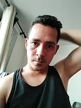 Logan-hetero online show from January 9, 2026, 9:44 pm