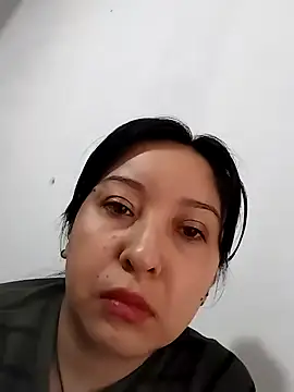 Johanna100718 online show from January 10, 2026, 1:28 pm