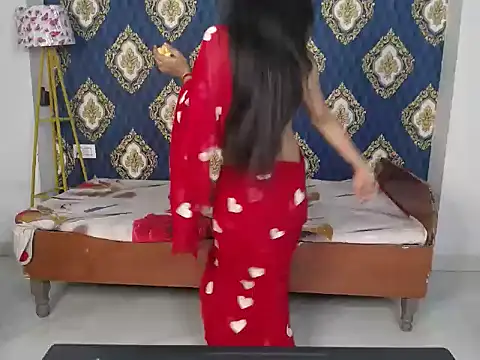 Snapshot of Loving_crush69 chatting on April 2, 2026, 6:09 am Loving crush69 online show from April 2, 2026, 6:09 am