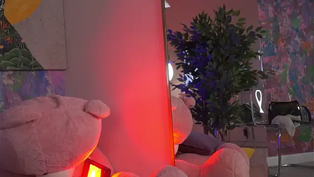 Ava Solis online show from May 20, 2026, 7:44 pm