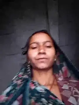 Snapshot of Cut_rami6 chatting on January 9, 2026, 3:24 am Cut rami6 online show from January 9, 2026, 3:24 am