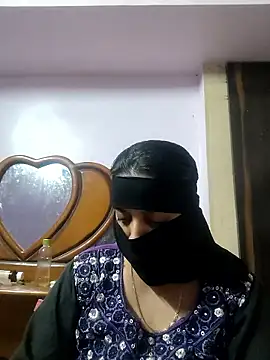 Snapshot of Tamilfathi chatting on January 13, 2026, 11:25 am Tamilfathi online show from January 13, 2026, 11:25 am