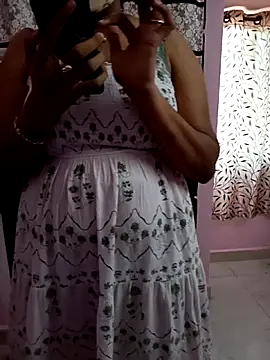 Snapshot of Ammu14399 chatting on May 28, 2026, 5:04 am Ammu14399 online show from May 28, 2026, 5:04 am
