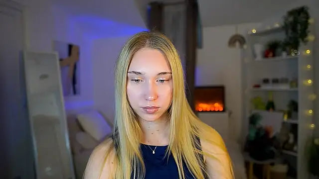 MilaBunny2000 online show from February 13, 2026, 9:20 am