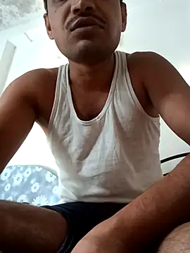 Snapshot of HotteboyShubh chatting on February 21, 2026, 4:25 am HotteboyShubh online show from February 21, 2026, 4:25 am