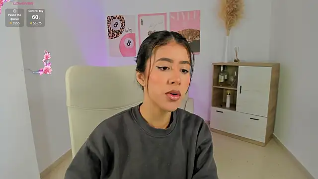 Snapshot of Sussan_Monroe chatting on February 19, 2026, 9:39 am Sussan Monroe online show from February 19, 2026, 9:39 am