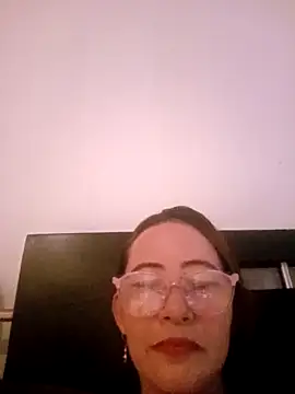 Snapshot of Salome_69 chatting on April 24, 2026, 1:46 pm Salome 69 online show from April 24, 2026, 1:46 pm