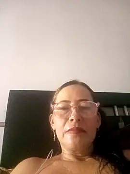 Snapshot of Salome_69 chatting on May 4, 2026, 1:25 pm Salome 69 online show from May 4, 2026, 1:25 pm