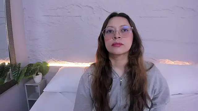 lanna 18  online show from March 16, 2026, 11:47 am