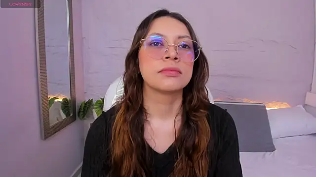 lanna 18  online show from May 30, 2026, 11:38 am