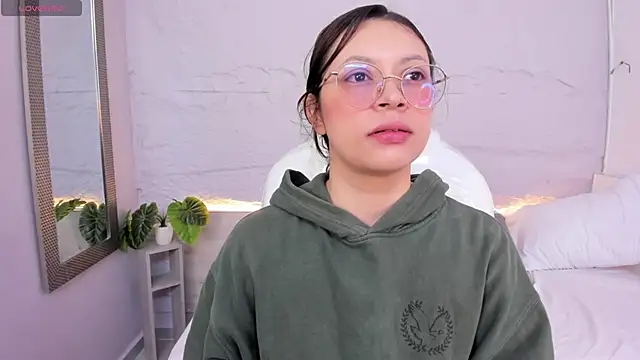 lanna 18  online show from May 23, 2026, 11:31 am