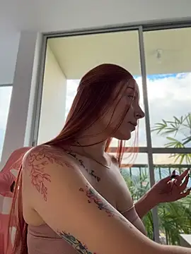 Snapshot of alesziarose_ chatting on April 14, 2026, 10:48 pm alesziarose online show from April 14, 2026, 10:48 pm