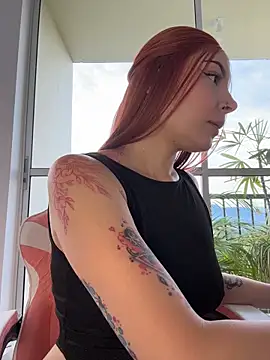 Snapshot of alesziarose_ chatting on April 12, 2026, 10:46 pm alesziarose online show from April 12, 2026, 10:46 pm