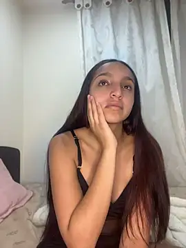 Snapshot of Eve_Ritz chatting on July 14, 2026, 5:45 am Eve Ritz online show from July 14, 2026, 5:45 am