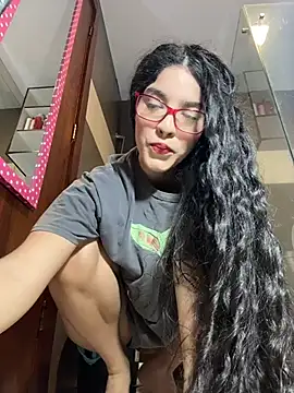 Snapshot of dani_bela chatting on June 25, 2026, 1:14 am dani bela online show from June 25, 2026, 1:14 am