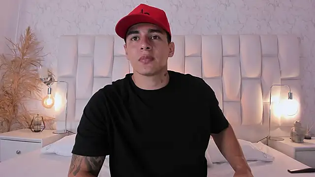 MassimoCo  online show from March 10, 2026, 11:31 pm