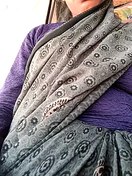 Snapshot of Queen_chayna chatting on March 30, 2026, 3:41 am Queen chayna online show from March 30, 2026, 3:41 am