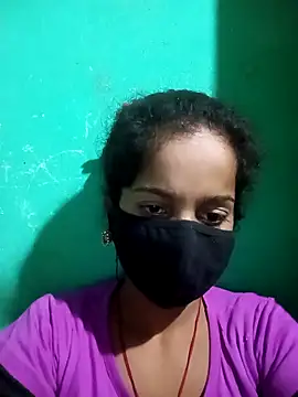 Snapshot of Alisha_beby143 chatting on April 28, 2026, 8:35 pm Alisha beby143 online show from April 28, 2026, 8:35 pm
