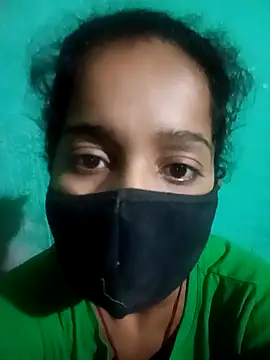 Snapshot of Alisha_beby143 chatting on May 1, 2026, 10:04 pm Alisha beby143 online show from May 1, 2026, 10:04 pm