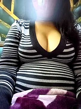 Snapshot of couple_fun_ chatting on February 5, 2026, 8:15 pm couple fun online show from February 5, 2026, 8:15 pm