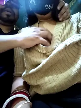 couple fun  online show from April 12, 2026, 1:20 am