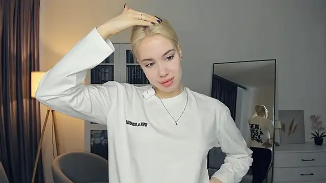 Snapshot of beauty_cutiepie chatting on January 10, 2026, 7:58 am beauty cutiepie online show from January 10, 2026, 7:58 am