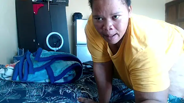 dalukuthula5832 online show from April 11, 2026, 7:16 am