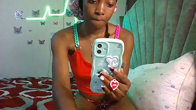 smily sophia online show from February 26, 2026, 6:35 am