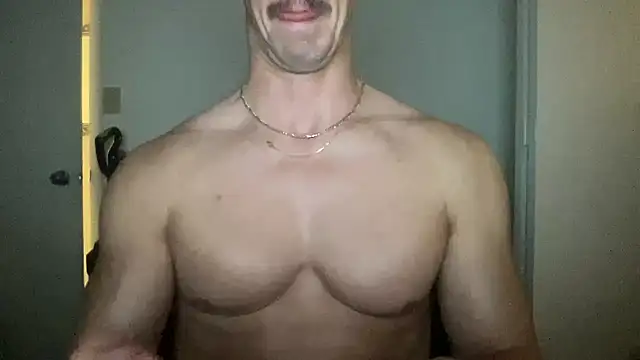 Snapshot of runfasterxoxo chatting on January 13, 2026, 10:41 am runfasterxoxo online show from January 13, 2026, 10:41 am