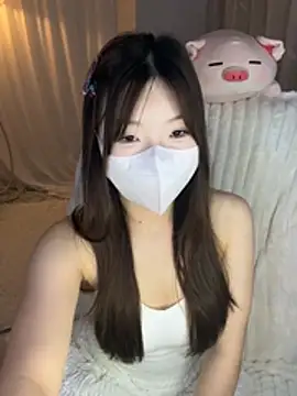  xiaoxinxin  online show from May 11, 2026, 4:04 pm