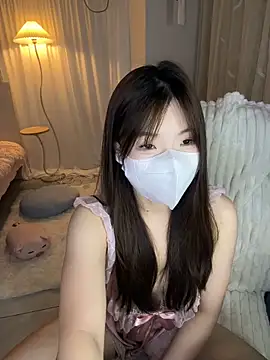  xiaoxinxin  online show from May 14, 2026, 2:03 pm