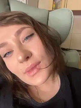 BettySquirtson online show from January 6, 2026, 3:49 pm