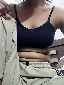 monikajaan4763 online show from February 26, 2026, 2:00 am