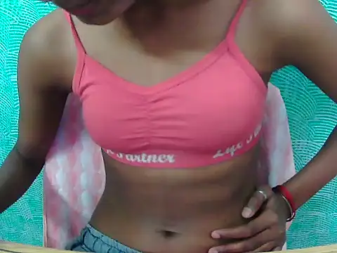 Snapshot of KiaraDoll002 chatting on March 16, 2026, 5:44 am KiaraDoll002 online show from March 16, 2026, 5:44 am