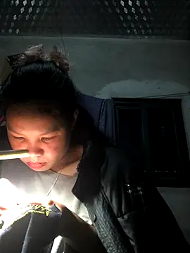 Minhkhue121 online show from January 6, 2026, 3:54 am