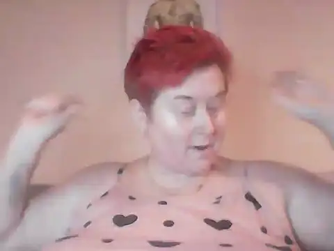 Snapshot of BustyRedxx chatting on February 4, 2026, 11:27 am BustyRedxx online show from February 4, 2026, 11:27 am