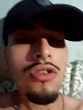CANABRAVA21CM online show from January 12, 2026, 3:52 pm