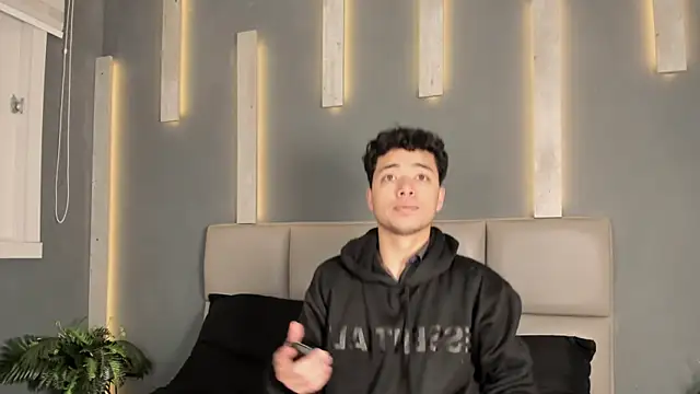 Matt Wolf  online show from January 12, 2026, 11:17 am