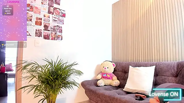 Snapshot of miacoxx_34 chatting on March 4, 2026, 12:13 pm miacoxx 34 online show from March 4, 2026, 12:13 pm