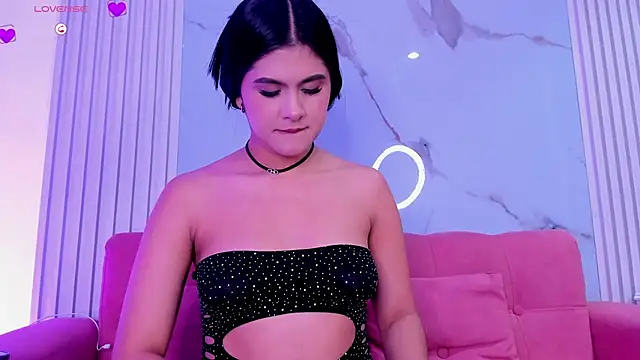 NatashaTaylor1 online show from March 7, 2026, 11:21 pm